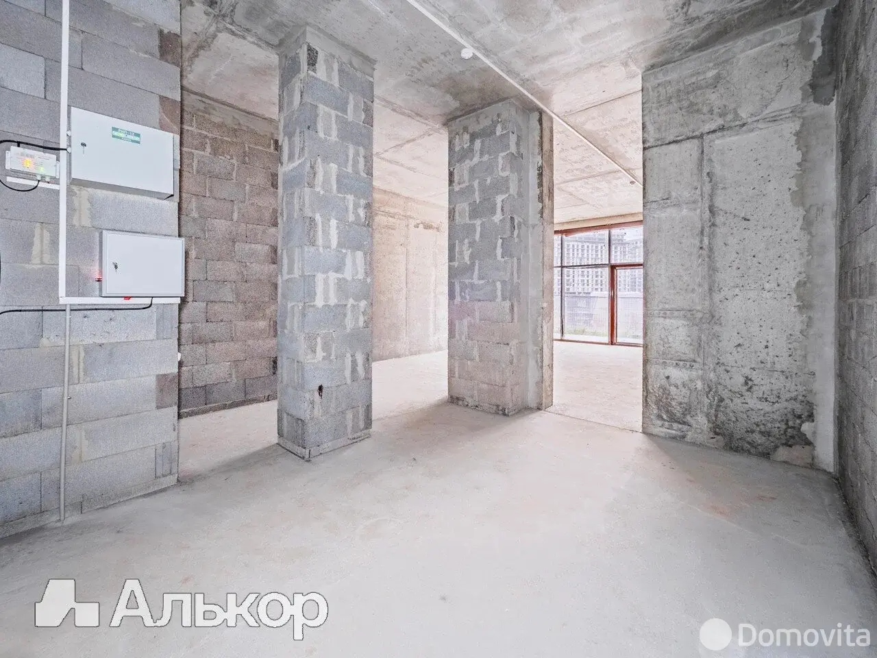 торговый объект, Минск, ул. Игоря Лученка, д. 15 на ст. метро Аэродромная