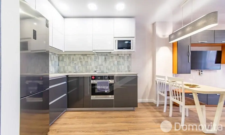 Снять 2-комнатную квартиру в Минске, ул. Макаенка, д. 12Б, 600USD, код 146631 - фото 1