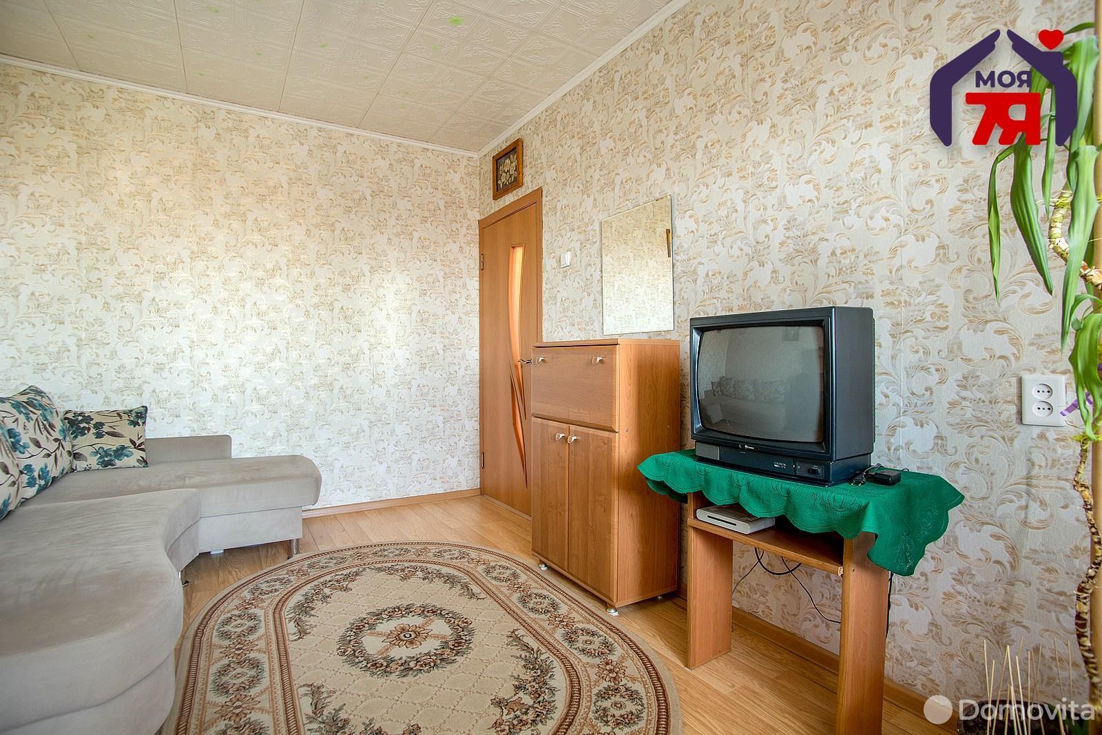 Продажа 3-комнатной квартиры в Сморгони, б-р Надежд, д. 73, 44900 USD, код: 898355 - фото 3