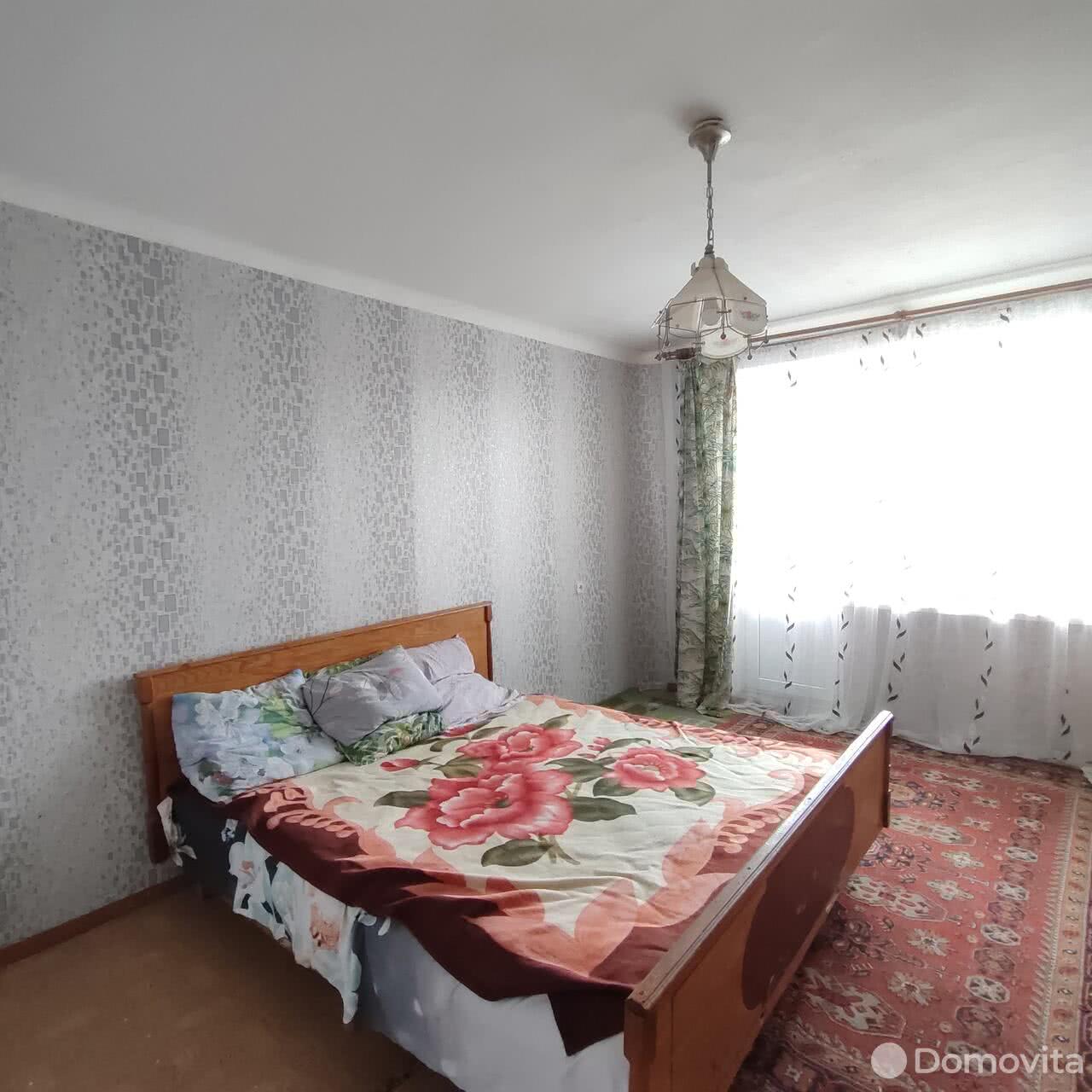 Снять 3-комнатную квартиру в Минске, ул. Барамзиной, д. 4, 250USD, код 139028 - фото 1