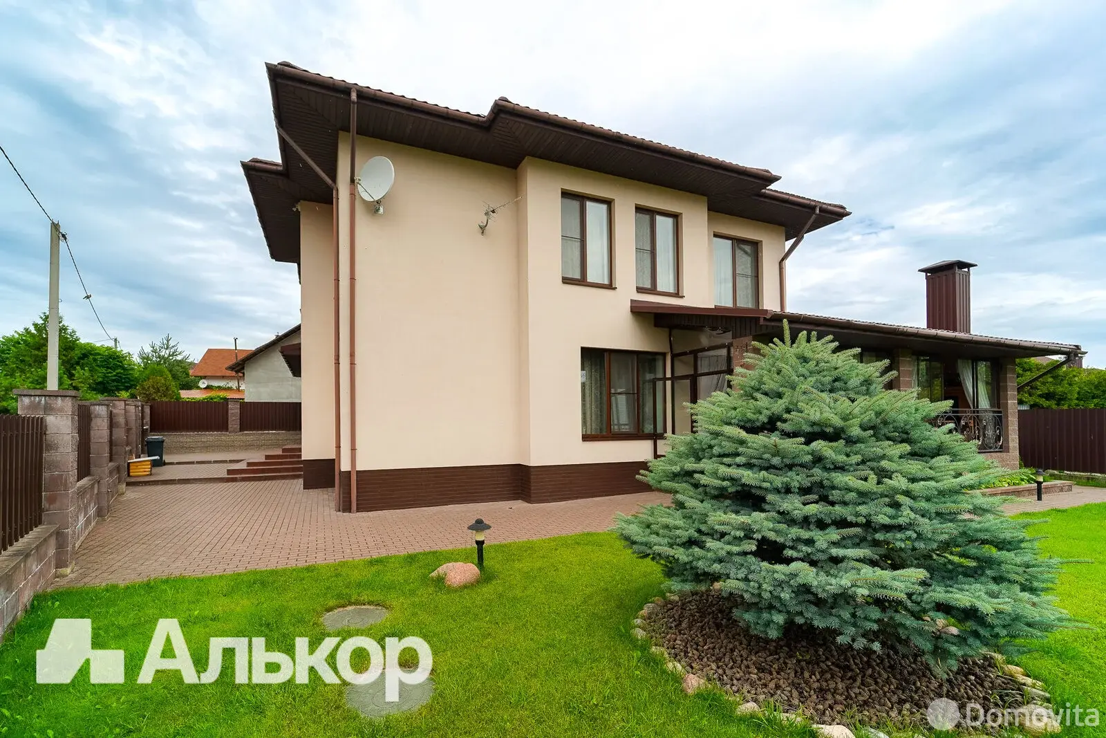 дом, Ратомка, ул. Тополиная, д. 1/А 