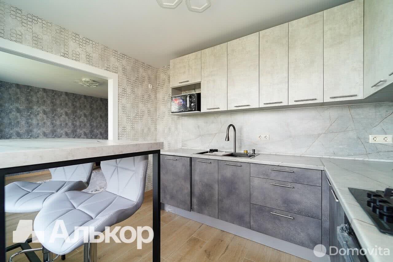 Купить 3-комнатную квартиру в Минске, ул. Белинского, д. 9, 125000 USD, код: 1019390 - фото 2