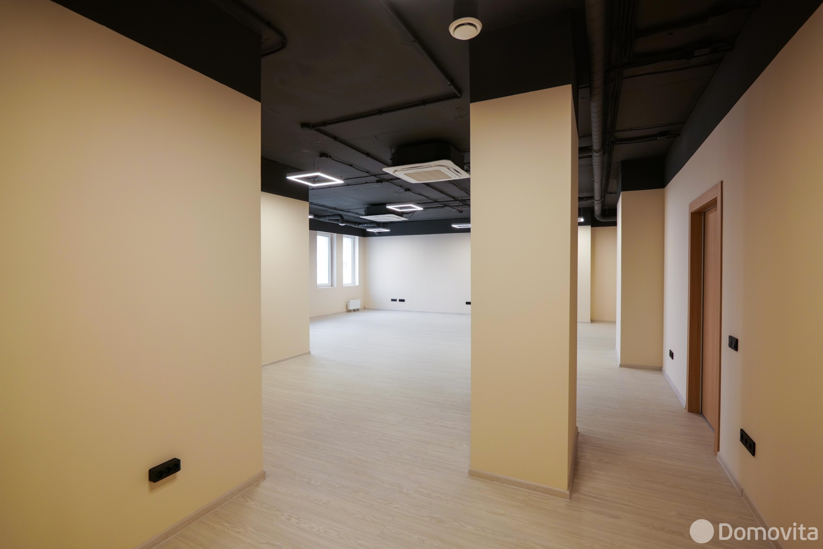 офис, Минск, ул. Интернациональная, д. 38, стоимость аренды 3 221 р./мес.