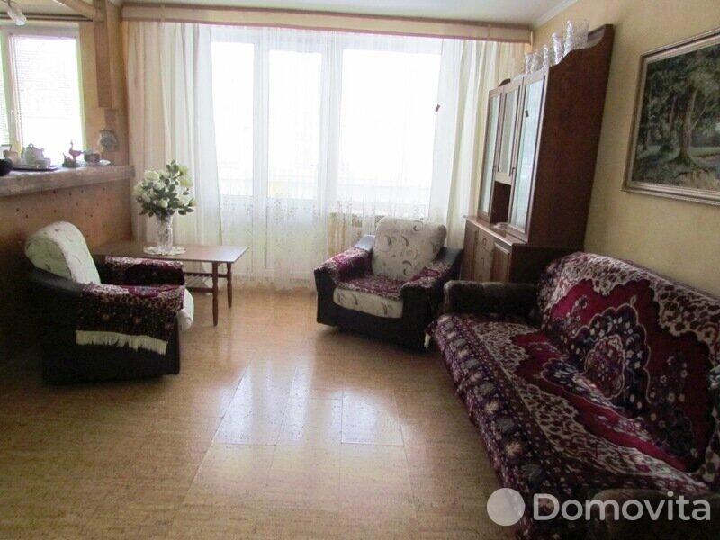 Купить 3-комнатную квартиру в Борисове, ул. 50 лет БССР, д. 13, 43000 USD, код: 961876 - фото 2