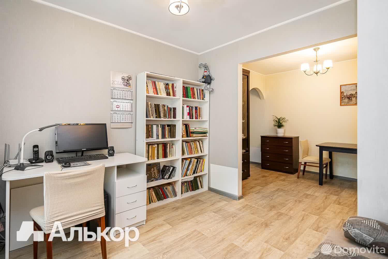 Продажа 2-комнатной квартиры в Минске, б-р Шевченко, д. 26, 63000 USD, код: 1016880 - фото 2