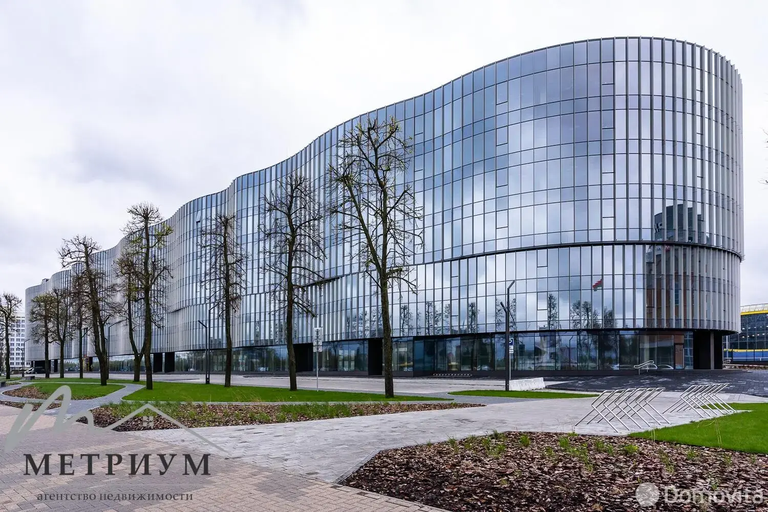 Аренда торгового помещения на пр-т Победителей, д. 63/В в Минске, 9161EUR, код 966411 - фото 1