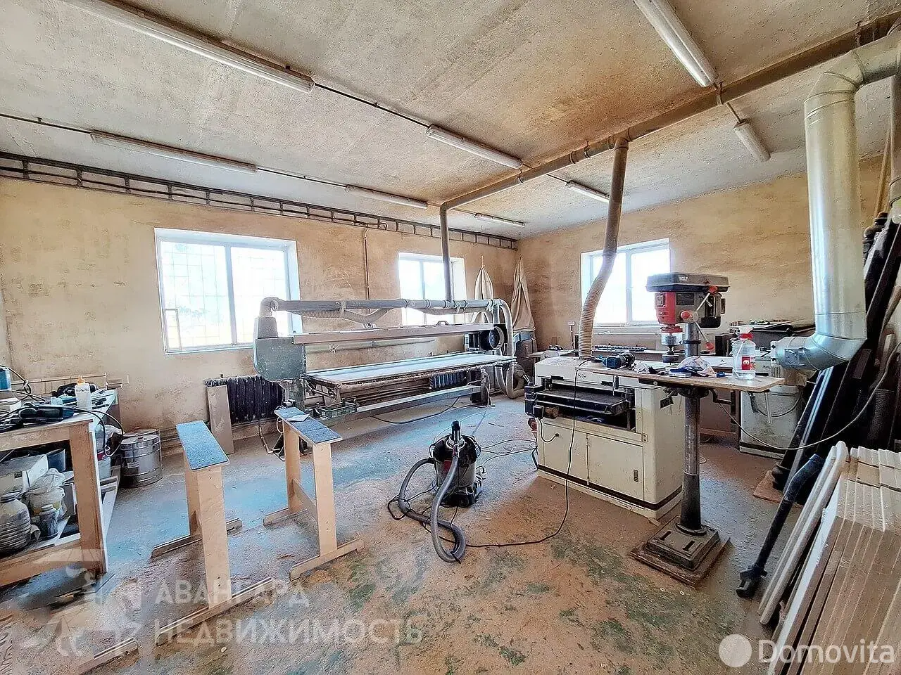 объект сферы услуг, Логоза, пер. 1-й Молодёжный, д. 1/А 