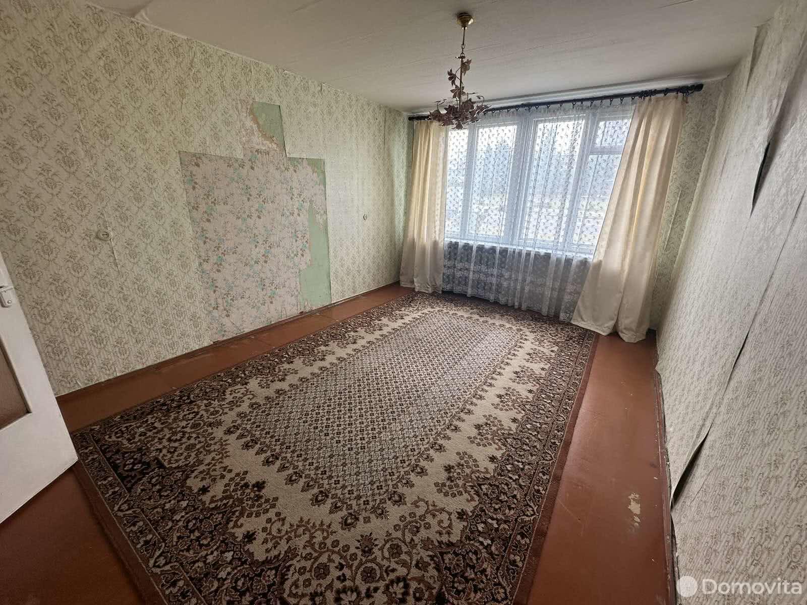 Продажа 3-комнатной квартиры в Сморгони, ул. Якуба Коласа, д. 49, 26000 USD, код: 1014581 - фото 2