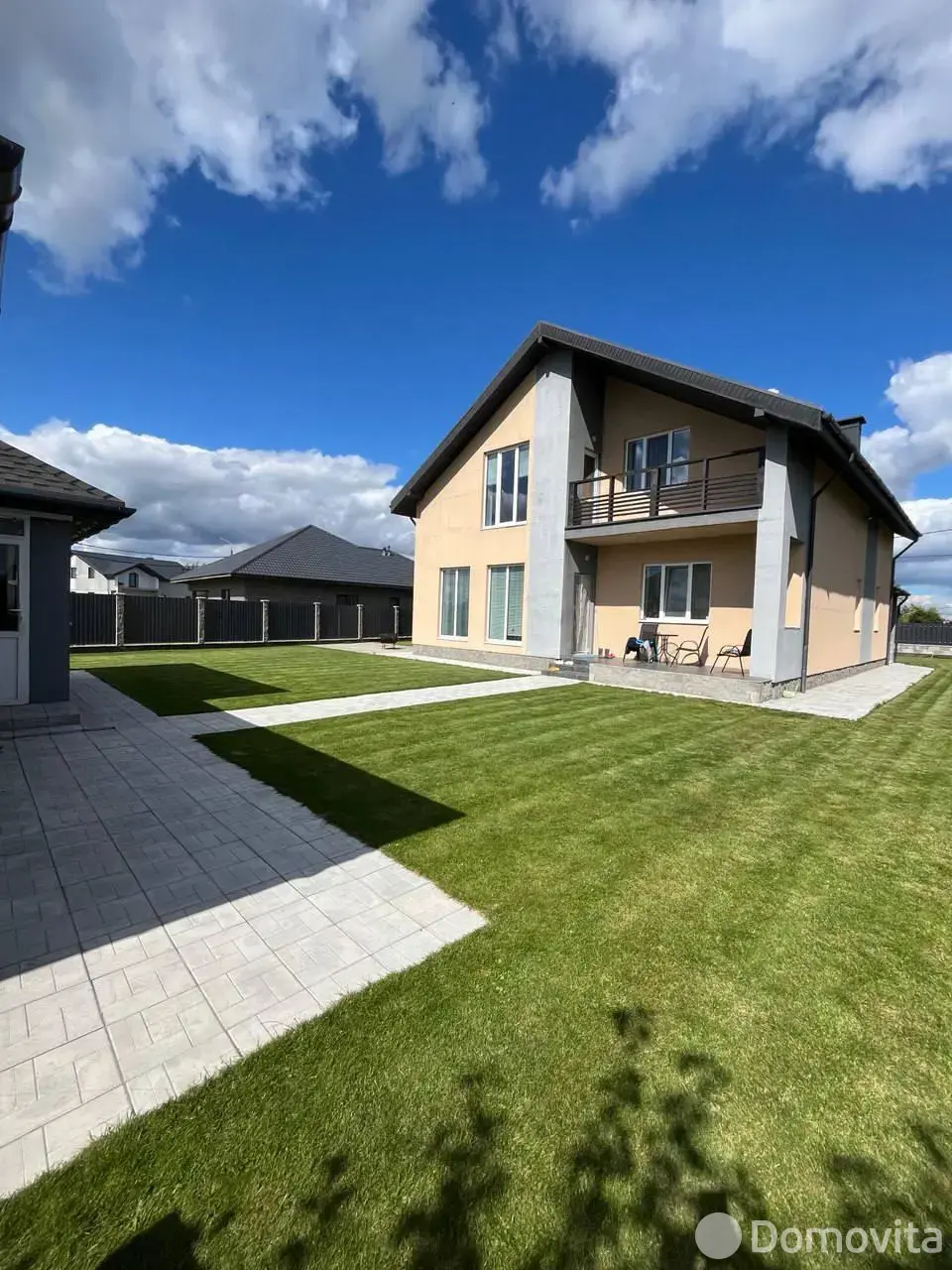 Цена продажи дома, Атолино, ул. Радужная, д. 8