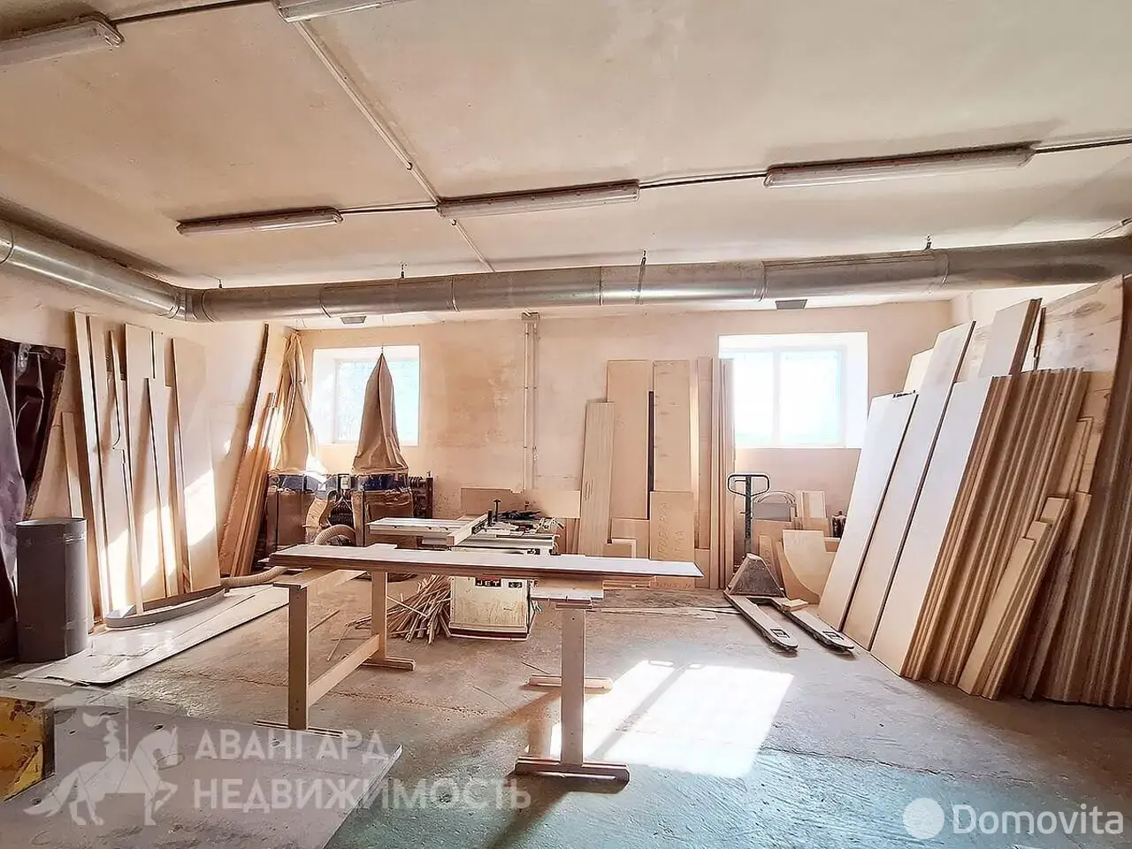 объект сферы услуг, Логоза, пер. 1-й Молодёжный, д. 1/А 