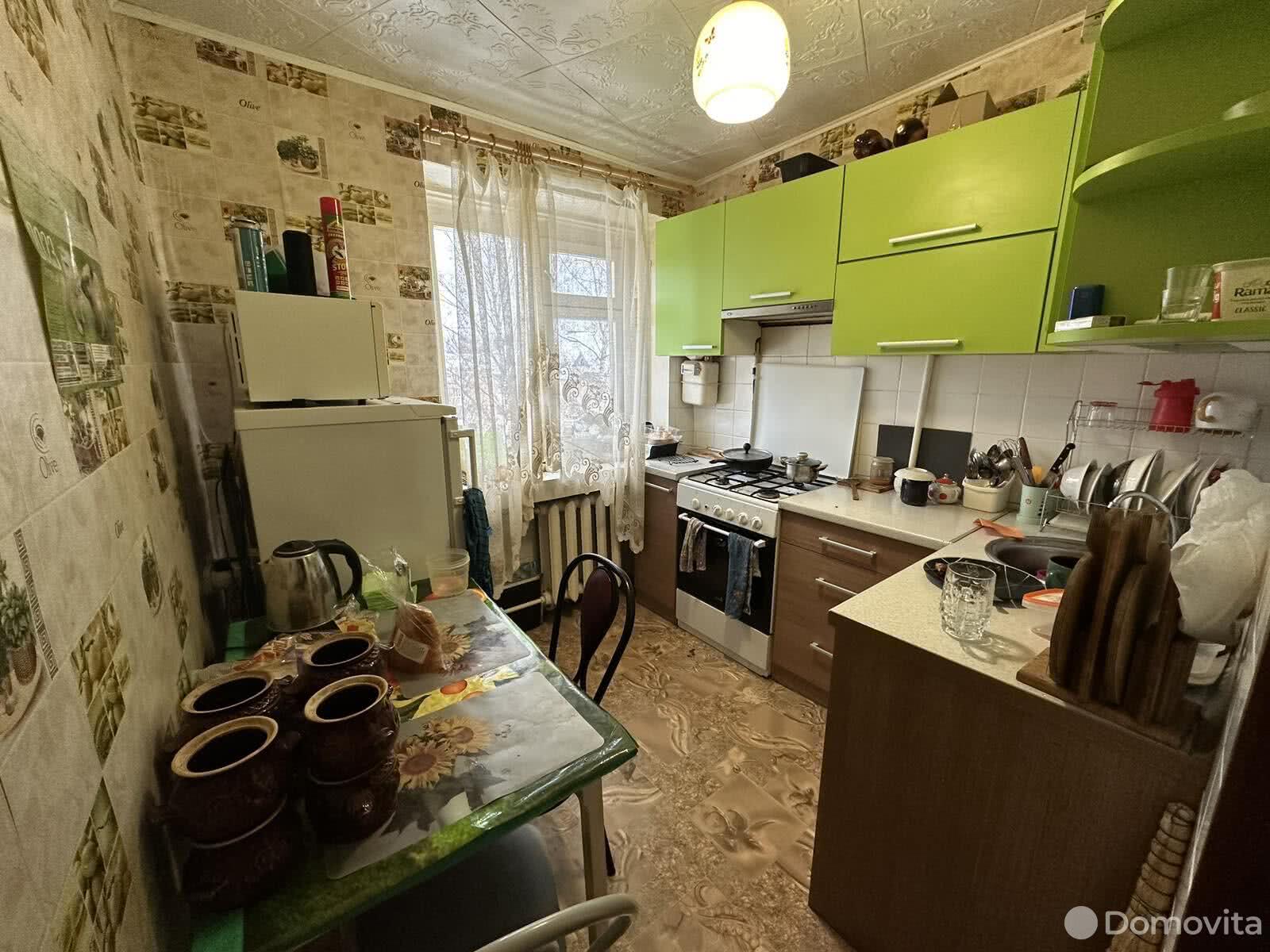 Продажа 3-комнатной квартиры в Сморгони, ул. Ветеранов, д. 6, 25000 USD, код: 957999 - фото 3