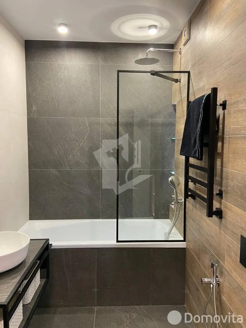 квартира, Минск, ул. Аэродромная, д. 18, стоимость аренды 2 618 р./мес.