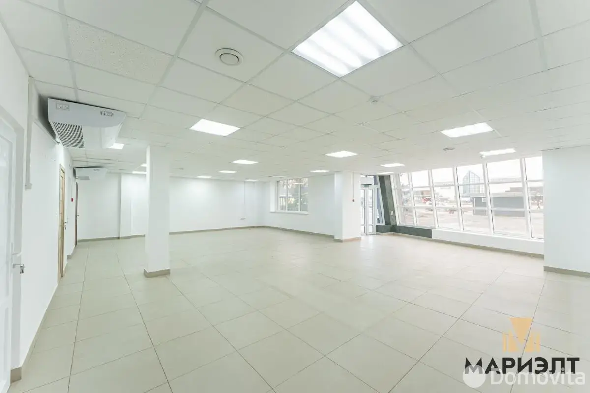 объект сферы услуг, Минск, ул. Бурдейного, д. 13, стоимость аренды 11 790 р./мес.