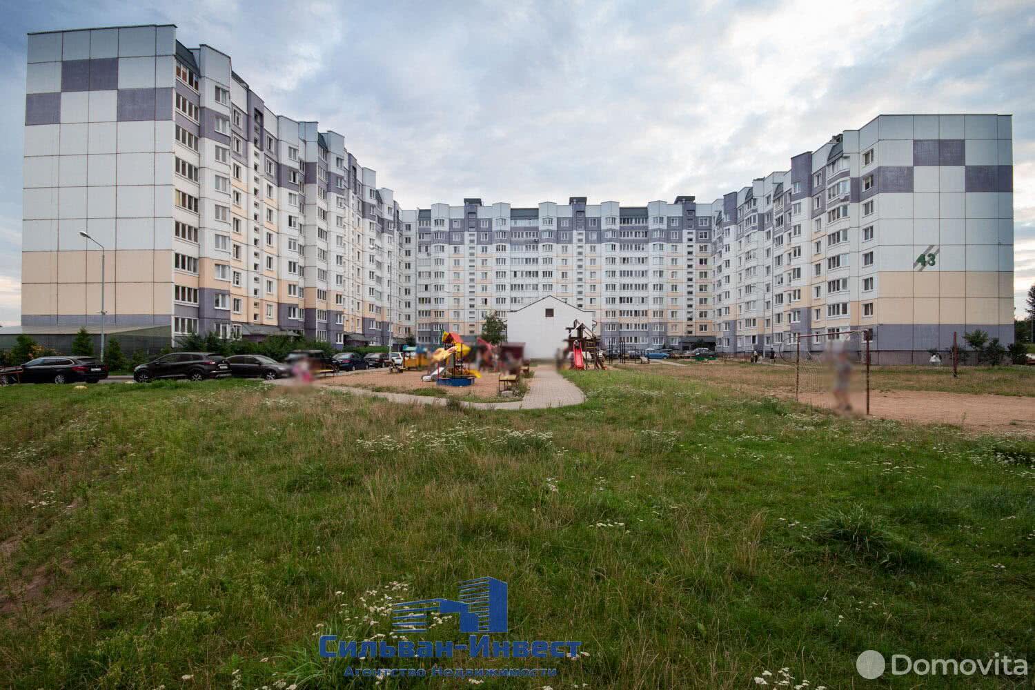 Купить 4-комнатную квартиру в Лесном, ул. Троицкая, д. 43, 113500 USD, код: 1040220 - фото 1