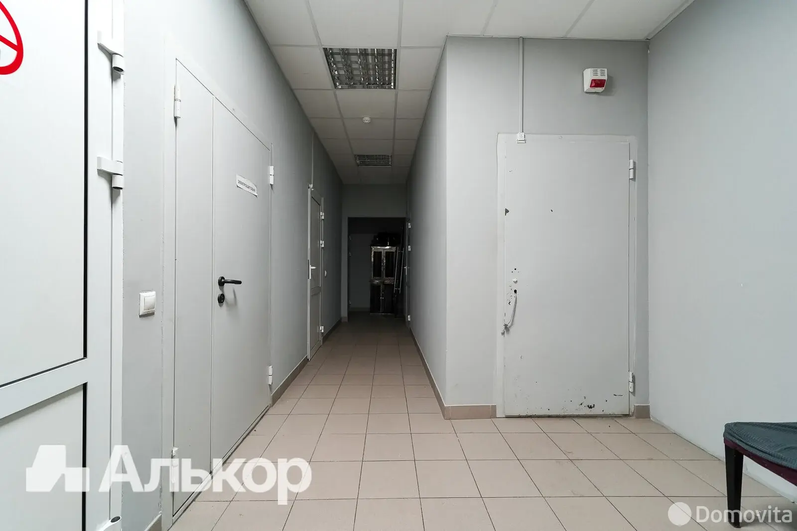 Купить помещение под сферу услуг в Минске, ул. Сторожовская, д. 6 - фото 25