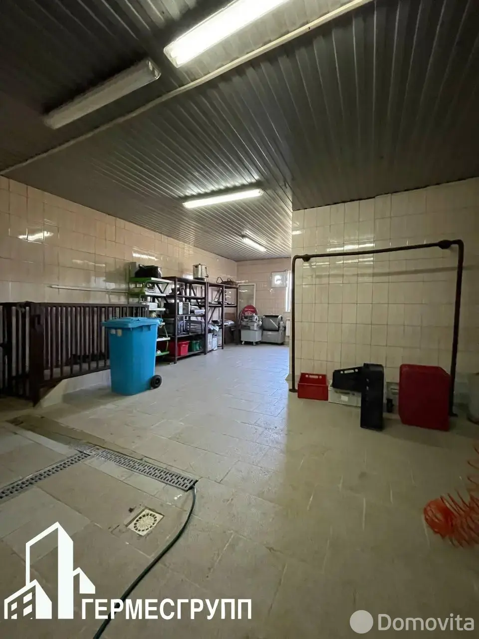 Купить складское помещение на ул. Садовая, д. 1 в Ивонцевичах - фото 1