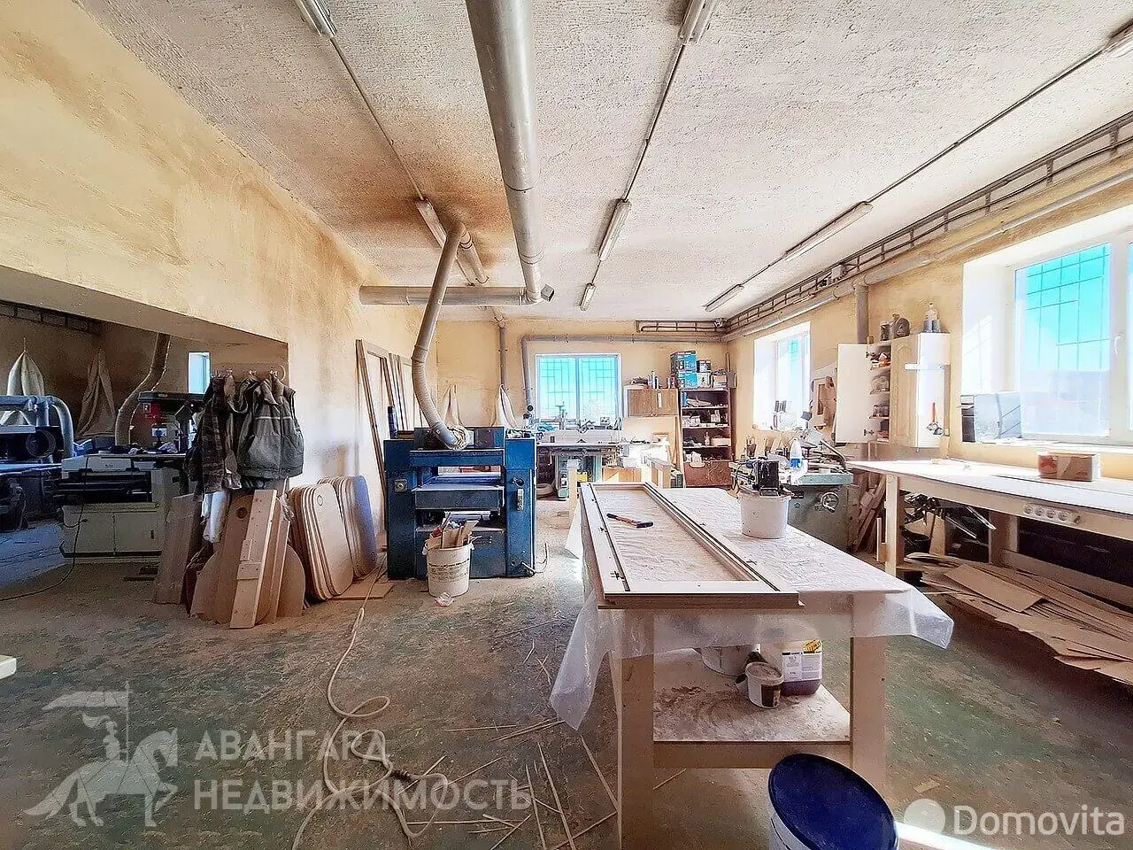 объект сферы услуг, Логоза, пер. 1-й Молодёжный, д. 1/А 