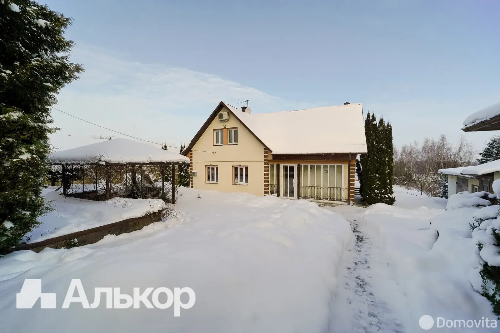 продажа коттеджа, Миколаевичи, ул. Партизанская