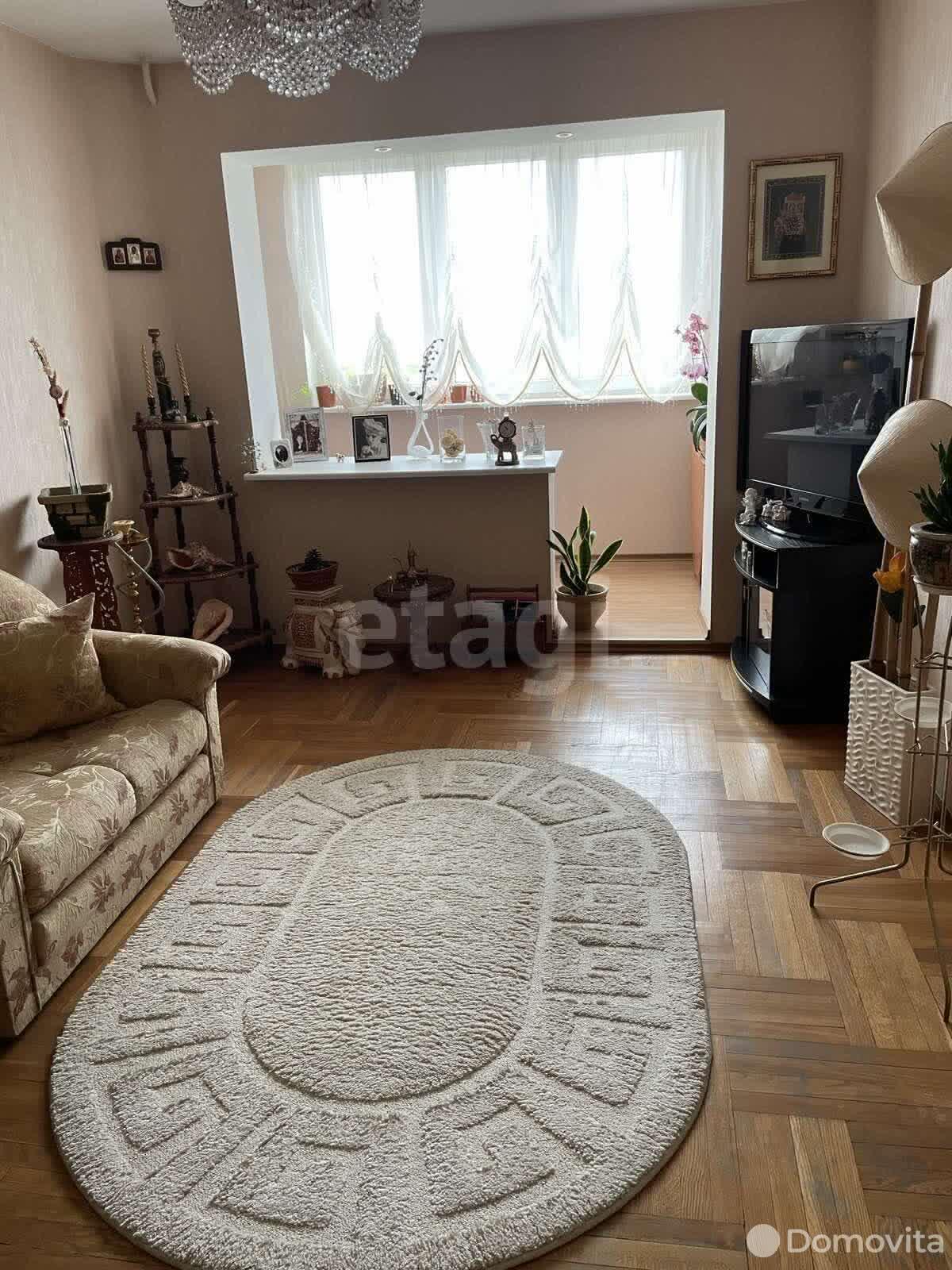 Купить 2-комнатную квартиру в Минске, ул. Максима Горецкого, д. 51, 75000 USD, код: 995177 - фото 1