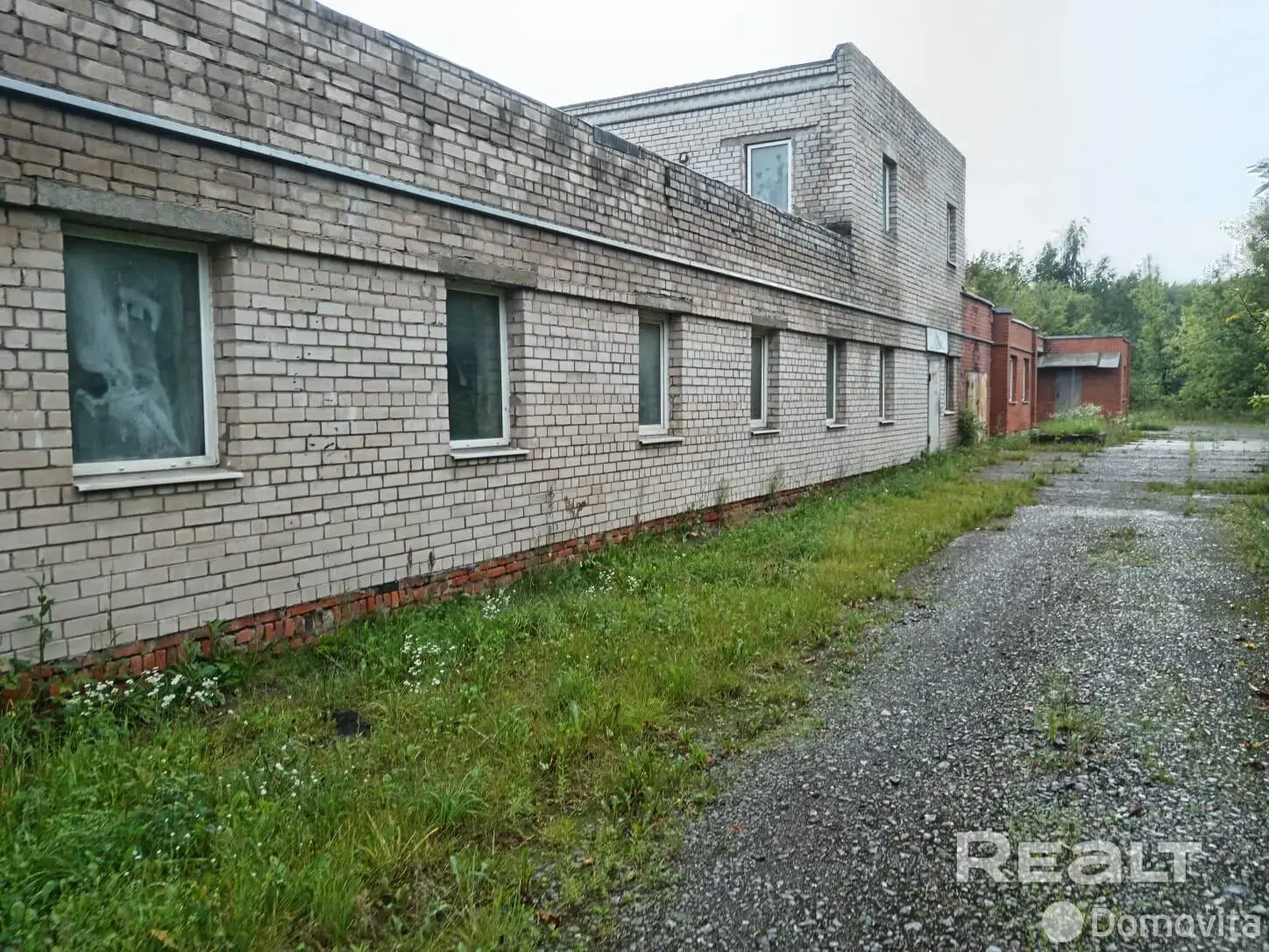 Купить складское помещение на ул. Промышленная в Жлобине - фото 1