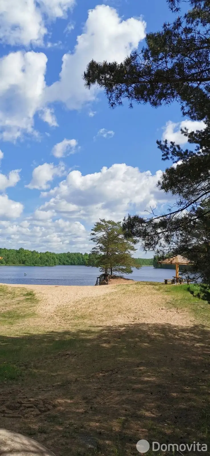 дом, Артемово, ул. Центральная, д. 1