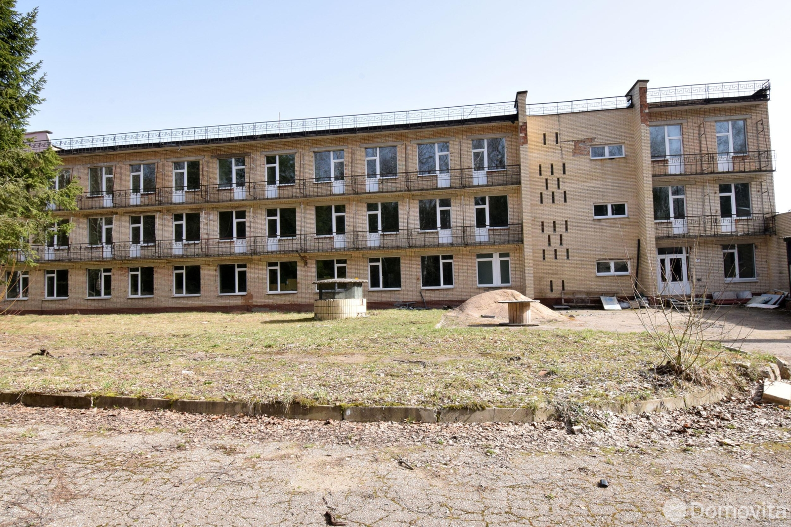 Купить офис на д. 72 в , 3111000BYN, код 10446 - фото 1