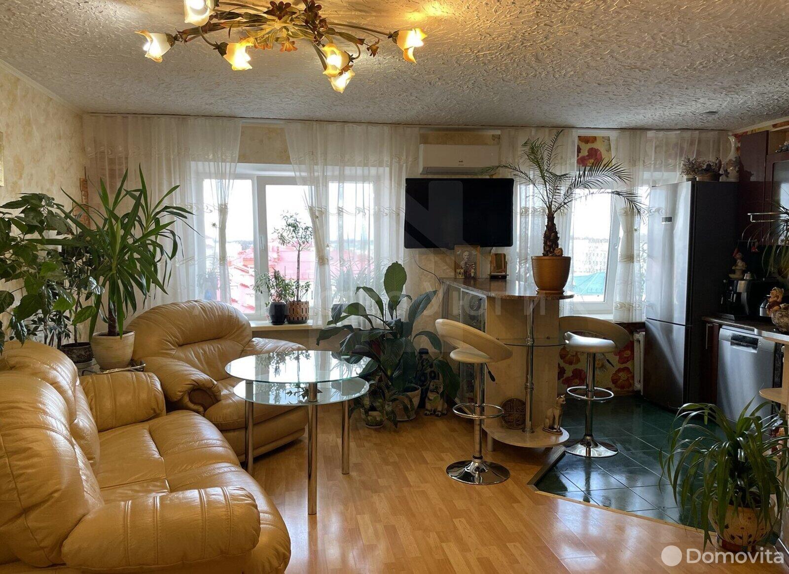Продажа 3-комнатной квартиры в Витебске, ул. Ленина, 67000 USD, код: 946012 - фото 1