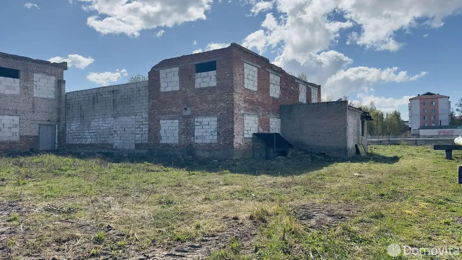 Купить офис на ул. Социалистическая, д. 133 в Слуцке, 360000BYN, код 10443 - фото 1