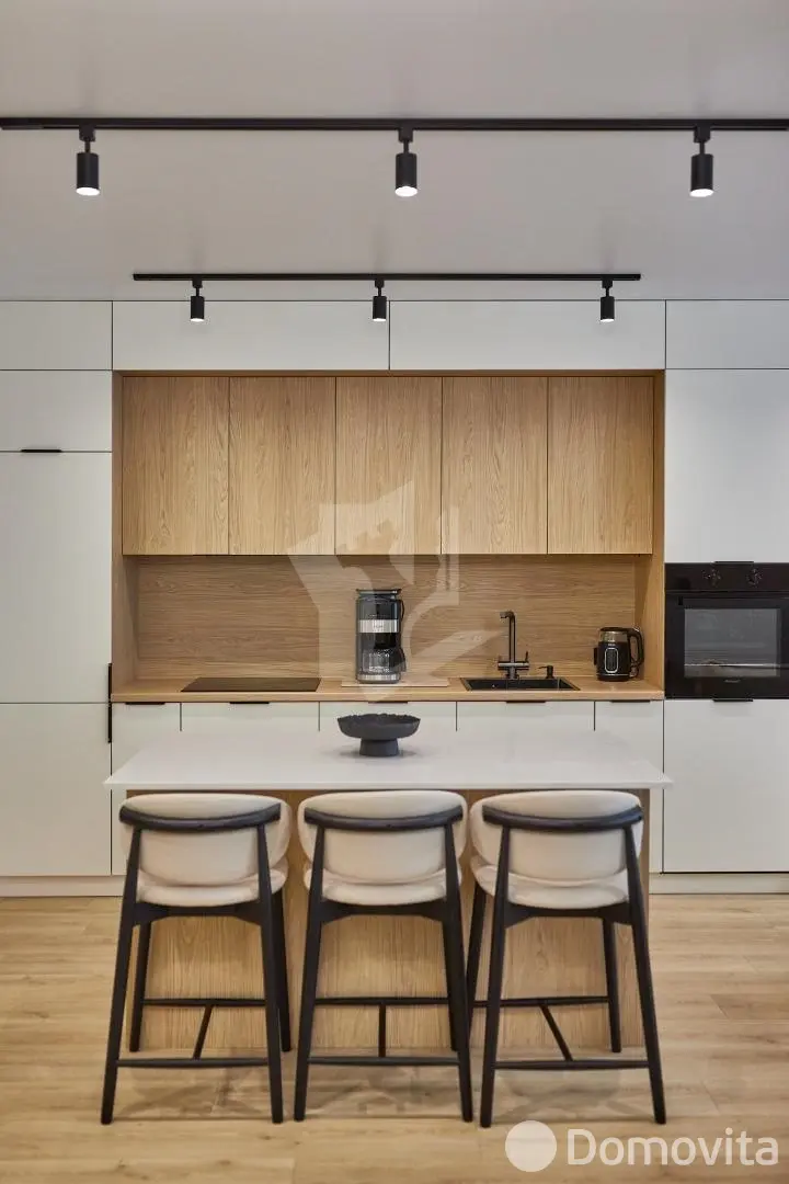 Цена аренды квартиры, Минск, ул. Максима Богдановича, д. 144