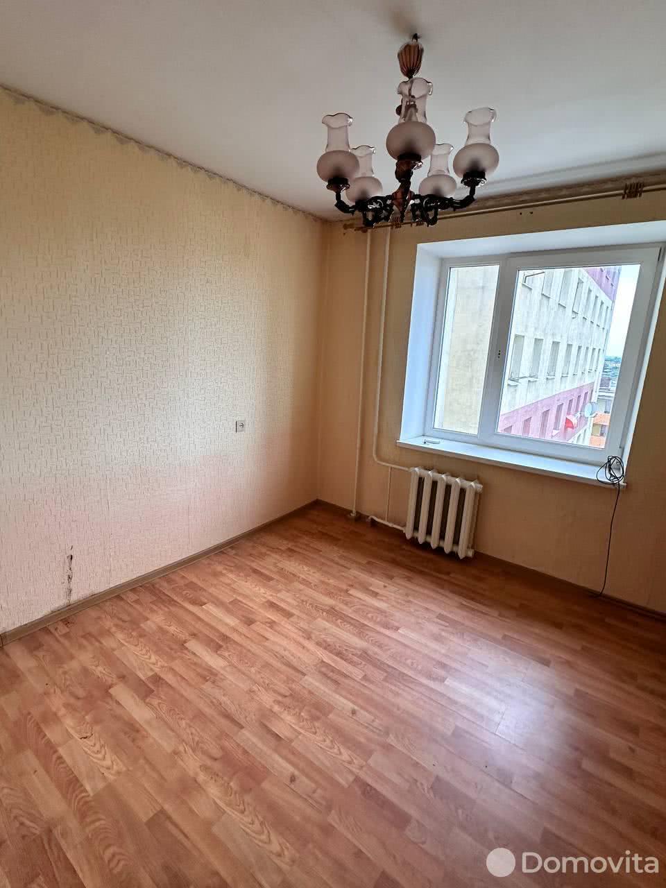 Купить 1-комнатную квартиру в Орше, ул. Ивана Якубовского, д. 75, 13500 USD, код: 1017049 - фото 2