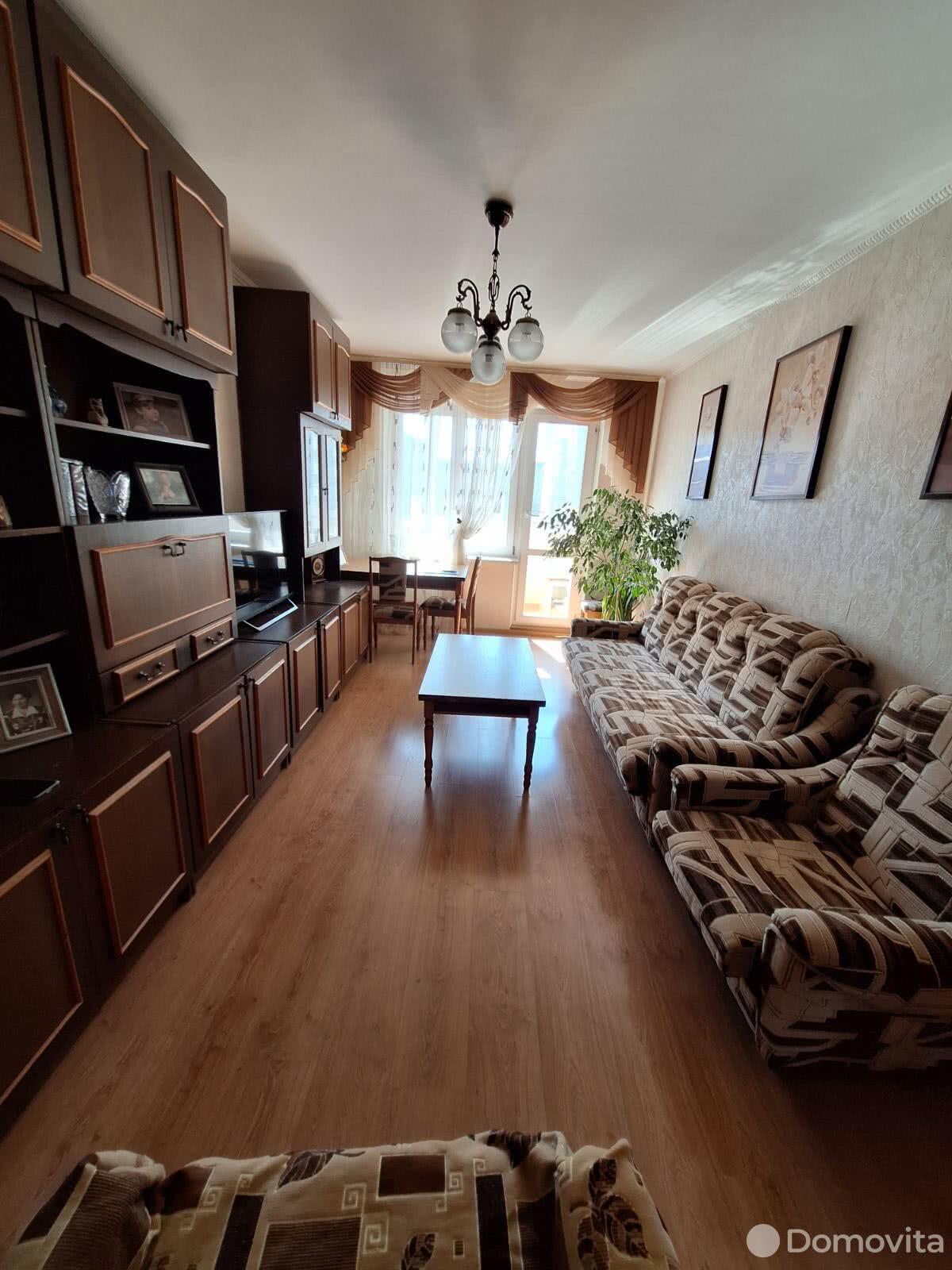 Купить 3-комнатную квартиру в Гомеле, ул. Огоренко, д. 17, 58000 USD, код: 990721 - фото 1