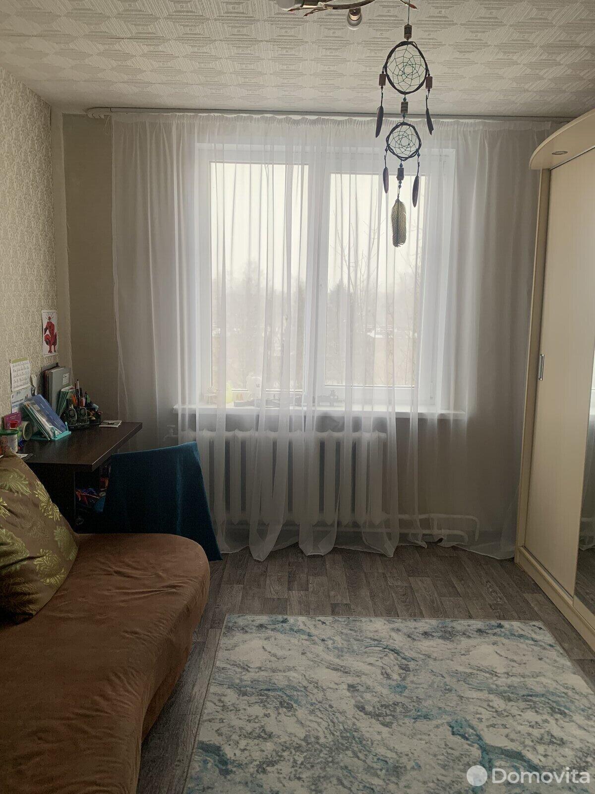 Купить 2-комнатную квартиру в Борисове, б-р Комарова, д. 22, 38000 USD, код: 972338 - фото 4