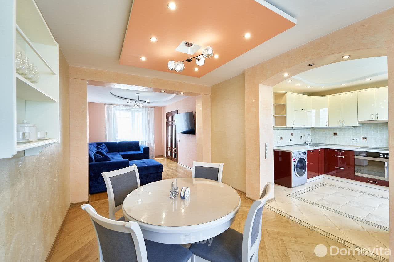 Купить 4-комнатную квартиру в Минске, ул. Иосифа Жиновича, д. 4, 148000 USD, код: 1016314 - фото 1