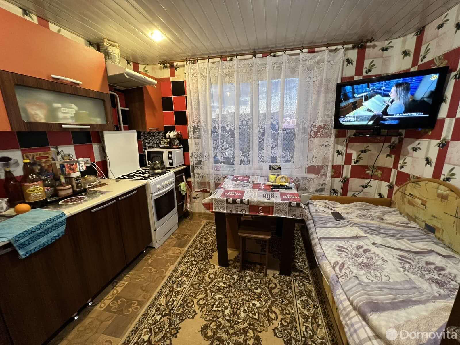 квартира, Фаниполь, ул. Комсомольская, д. 9, стоимость продажи 176 913 р.