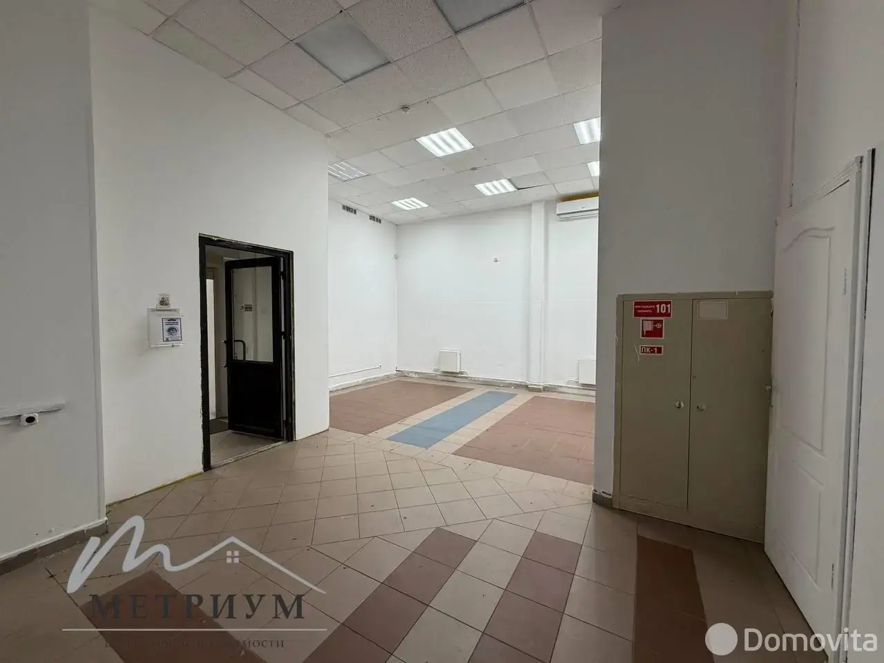 торговый объект, Минск, ул. Руссиянова, д. 4 на ст. метро Уручье