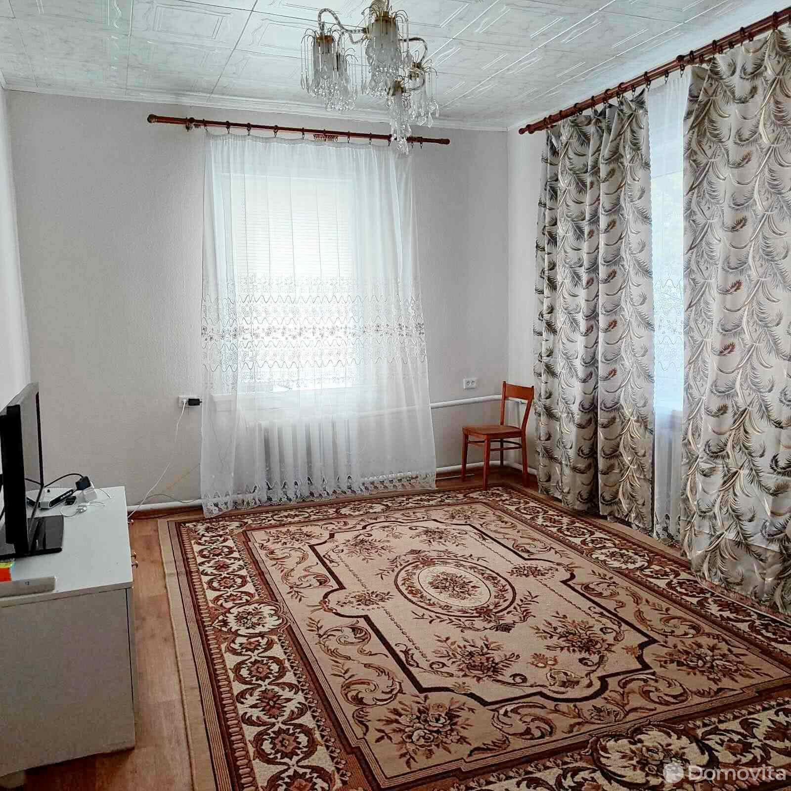 Купить полдома в 1-этажном доме в Добруше, ул. 30 лет Советской Армии, д. 18, код 637016 - фото 1