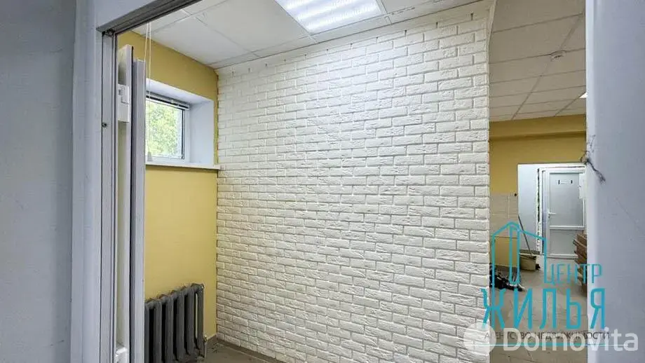 торговый объект, Лещанка, ул. Центральная, д. 9