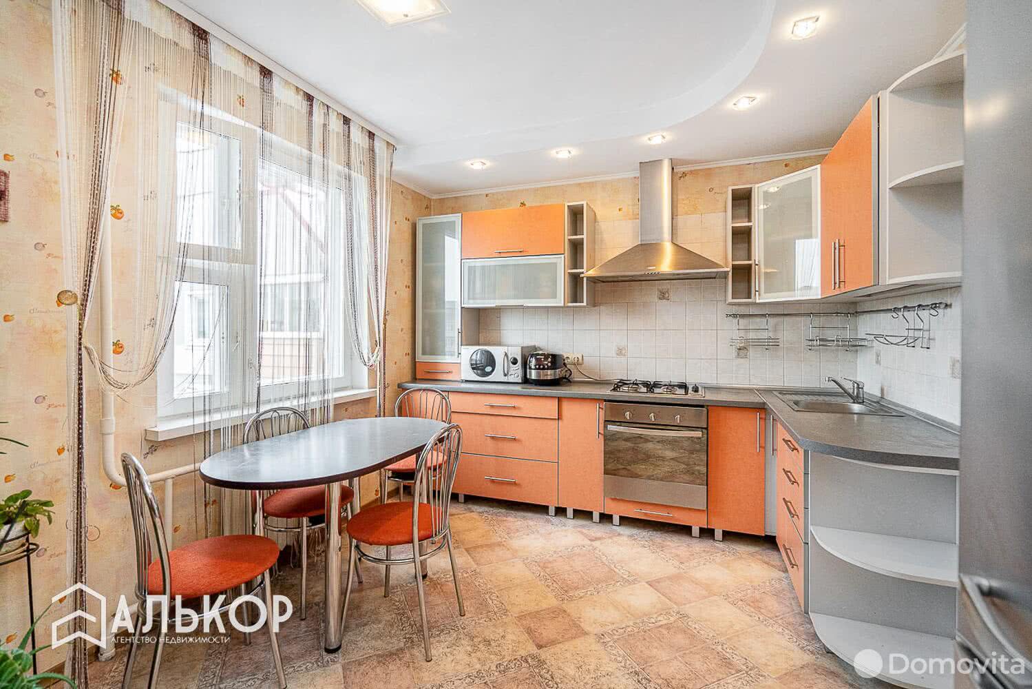 Купить 3-комнатную квартиру в Минске, ул. Прушинских, д. 72, 115000 USD, код: 1013962 - фото 1