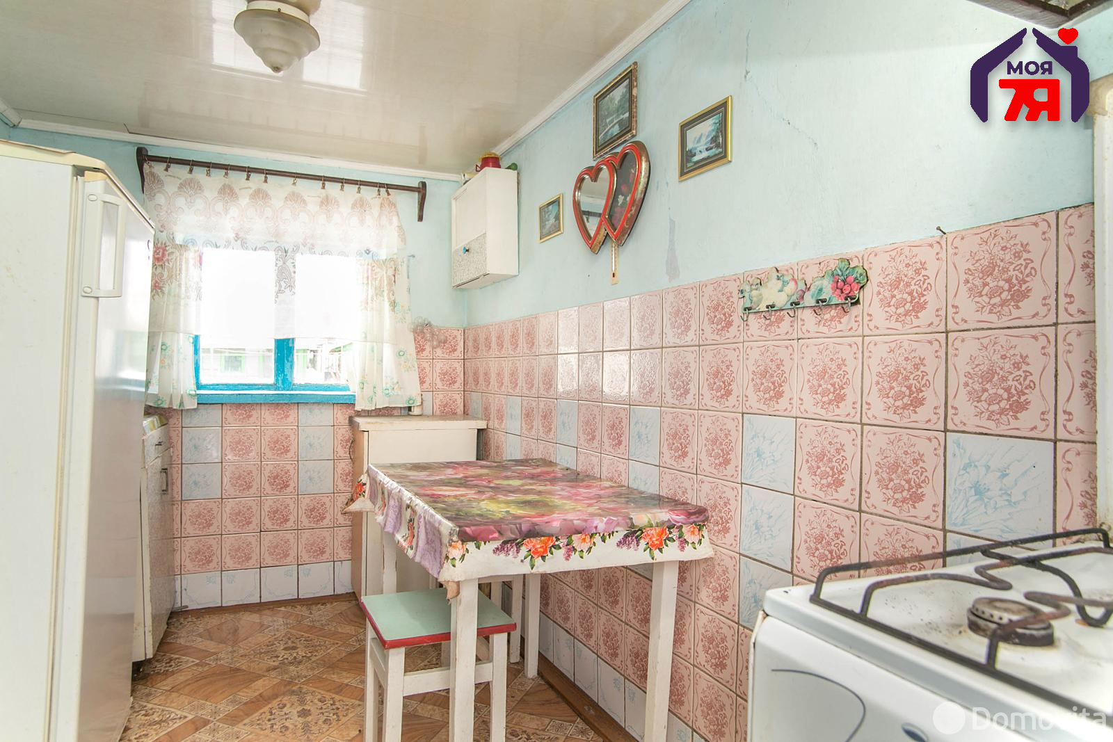 дом, Менютки, 