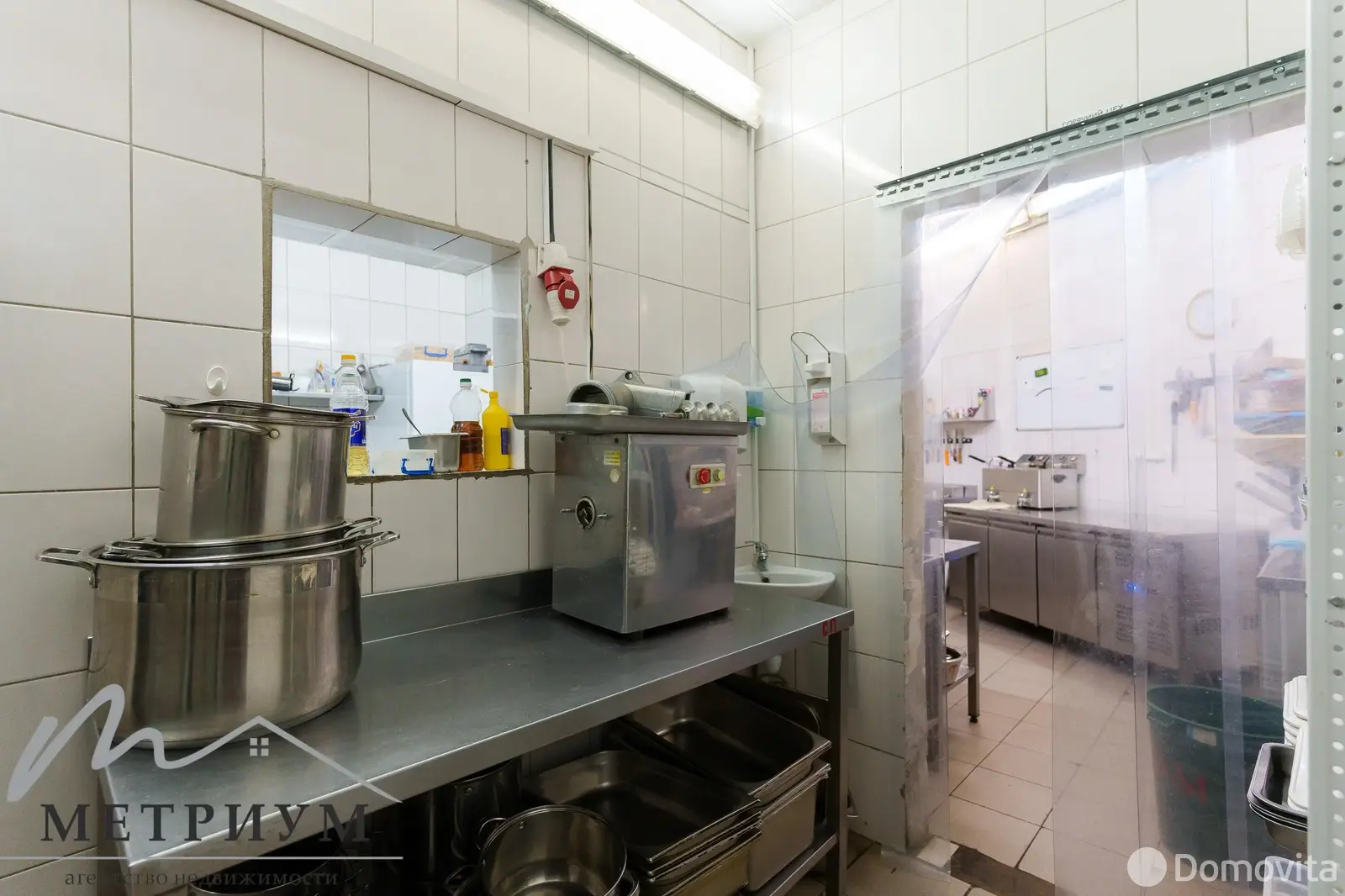 Купить торговое помещение на ул. Домбровская, д. 9 в Минске, 370000USD, код 998074 - фото 14