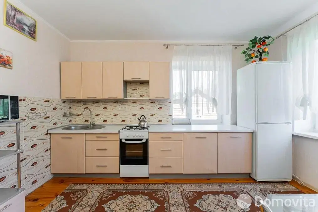 дом, Юхновка, ул. Дачная 