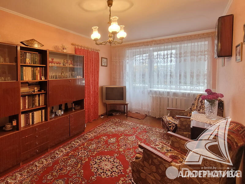 Продажа 2-комнатной квартиры в Бресте, б-р Космонавтов, 39900 USD, код: 998682 - фото 1