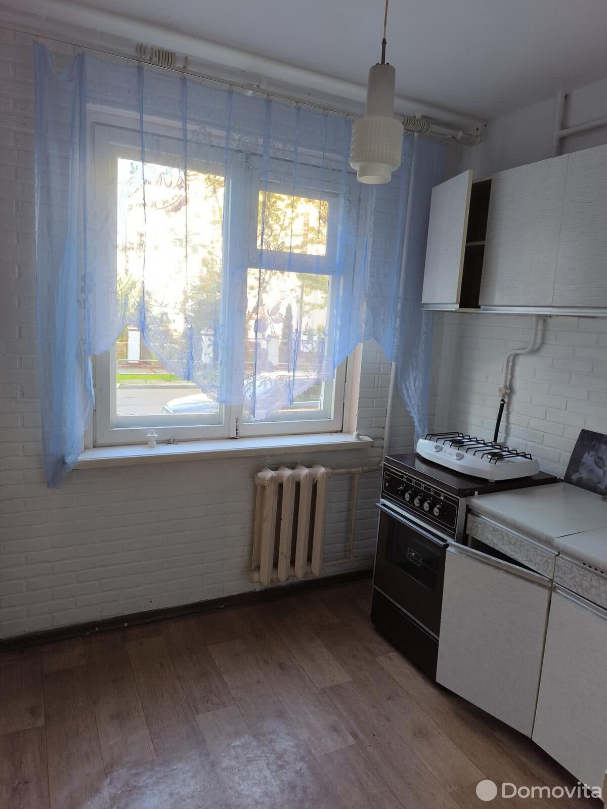 Продажа 2-комнатной квартиры в Гомеле, ул. Димитрова, д. 7, 23500 USD, код: 997625 - фото 1