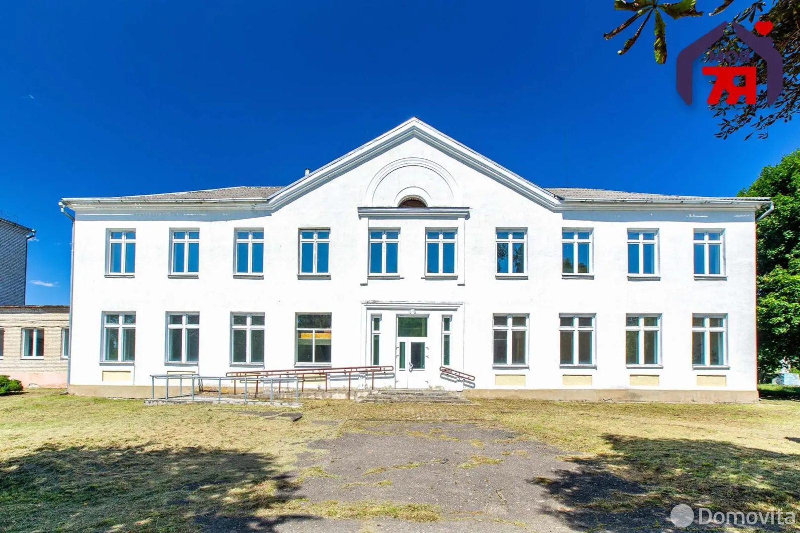 Купить помещение под сферу услуг в Юголине, ул. Парковая - фото 2