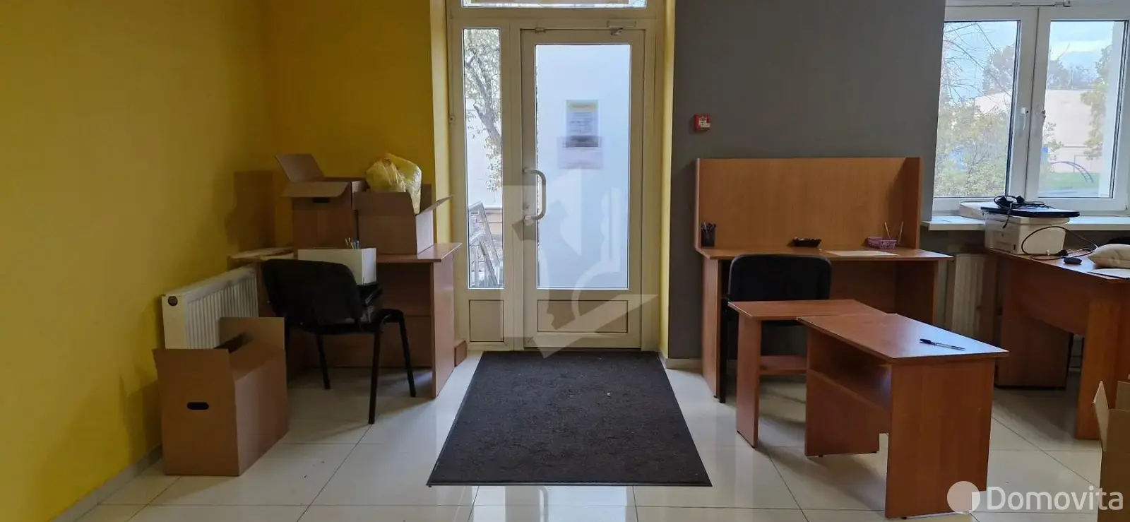 объект сферы услуг, Минск, ул. Красная, д. 13 на ст. метро Площадь Якуба Коласа