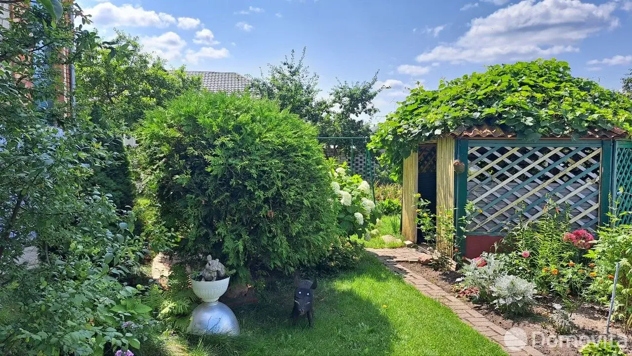 коттедж, Солигорск, ул. 50 лет Победы, д. 18, стоимость продажи 428 678 р.
