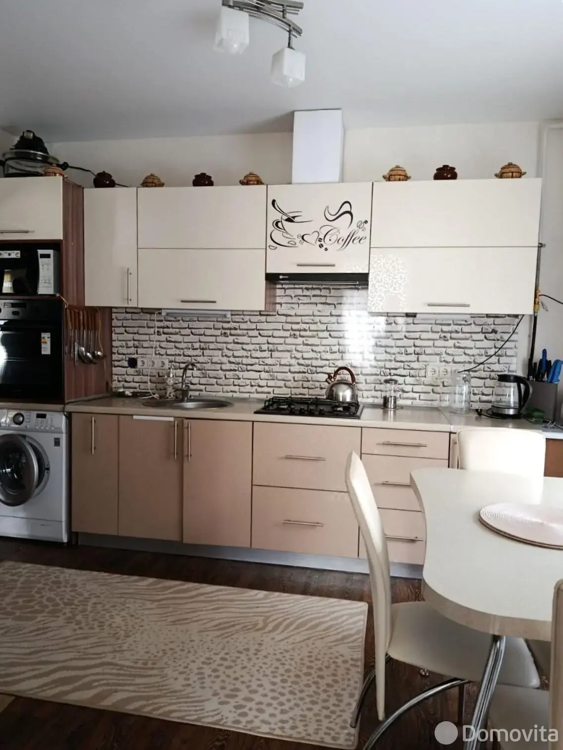 дом, Юратишки, ул. 50 лет БССР 