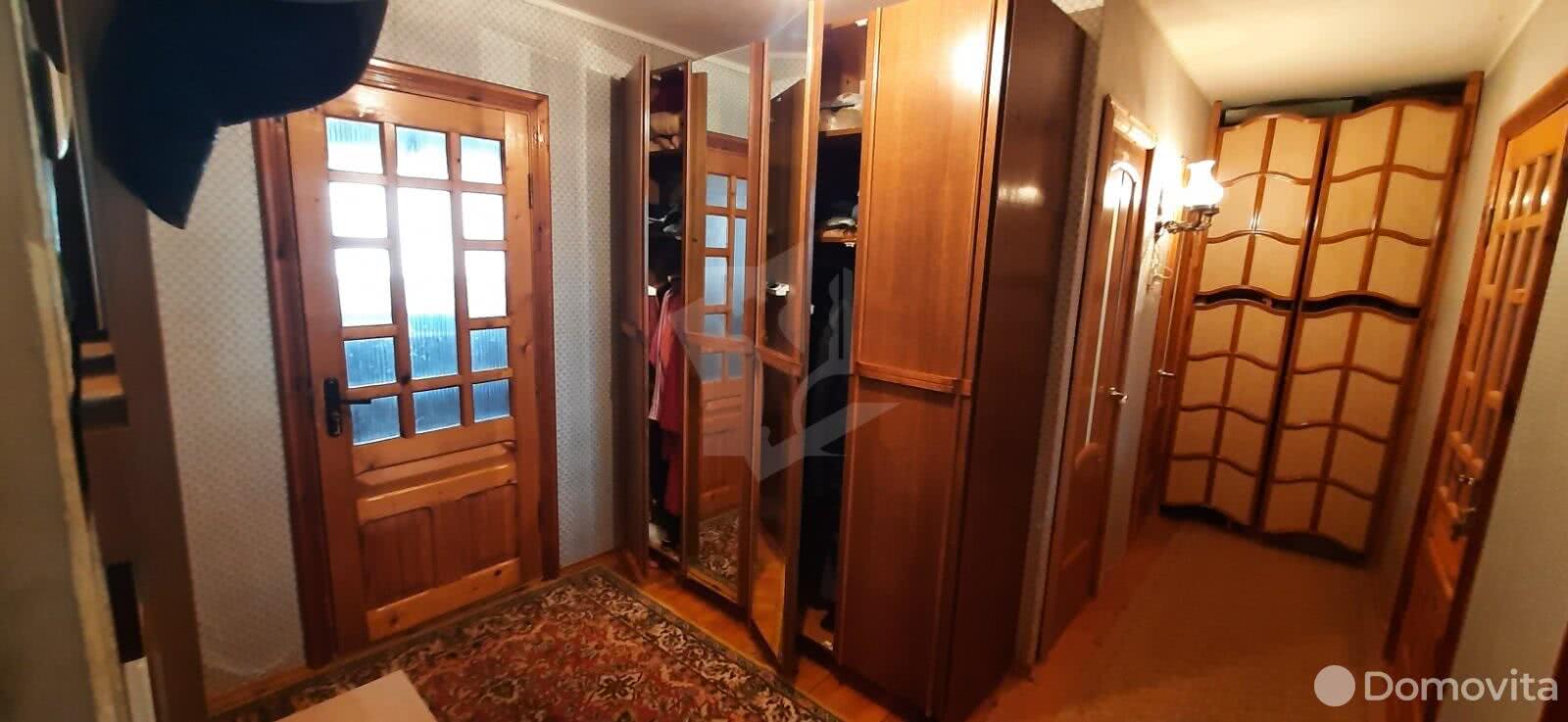 Купить комнату в Нарочи, ул. Октябрьская, д. 15, цена 28600 USD, код 6050 - фото 4