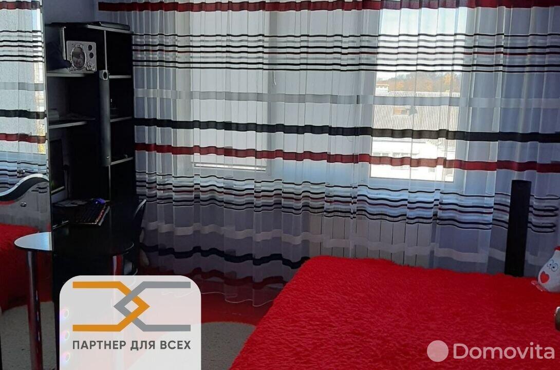 Купить 3-комнатную квартиру в Слуцке, ул. Ленина, д. 223, 43000 USD, код: 916754 - фото 1