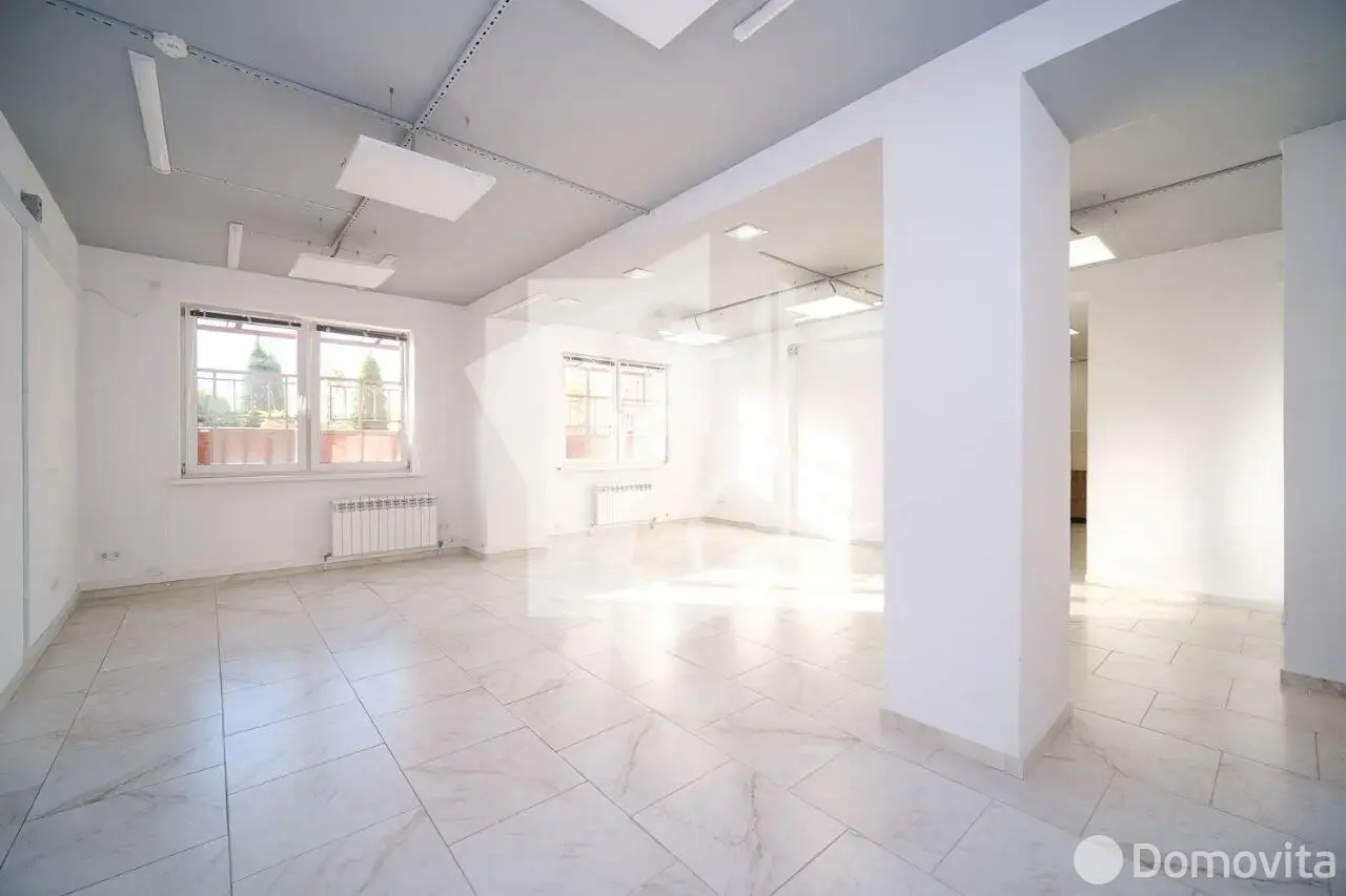 объект сферы услуг, Минск, ул. Петра Мстиславца, д. 24 на ст. метро Восток